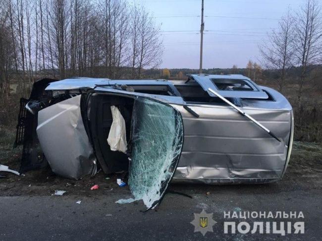 Внаслідок ДТП у Рівненському районі постраждали водій та пасажирка легковика