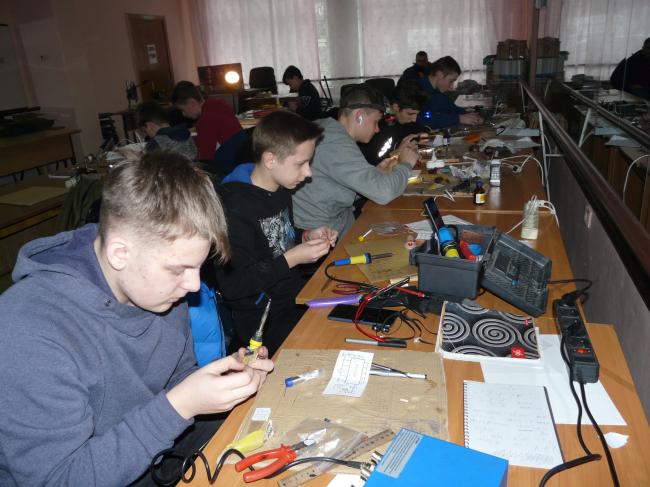 На Рівненщині серед школярів визначили кращих радіоконструкторів