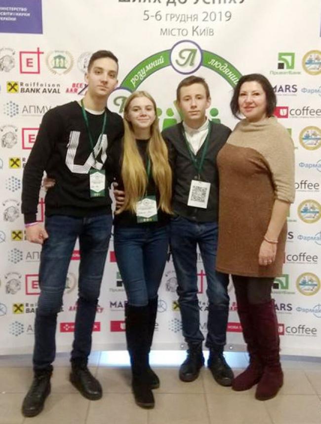 Школярка з Рівненщини стала другою у Всеукраїнському конкурсі