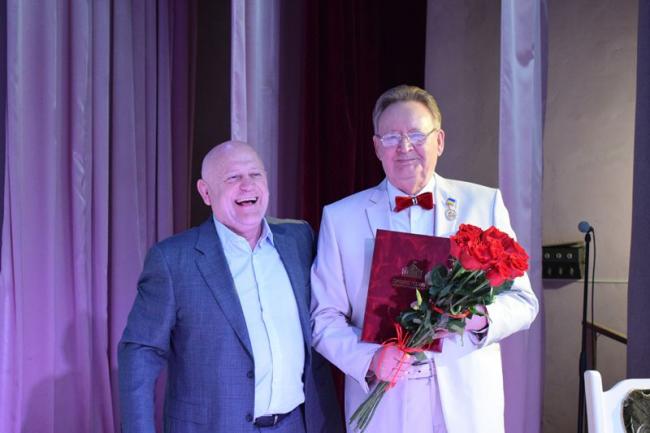 Миколі Сивому вручили Почесну грамоту Верховної ради України