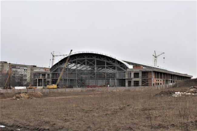 У Рівному активно будують спорткомплекс на Макарова (ФОТО)