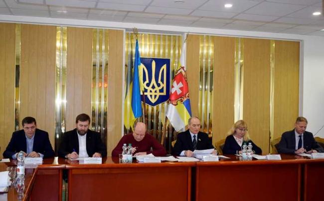 Депутати облради хочуть зберегти статус міста для Острога, Березного, Радивилова, Дубровиці та Корця