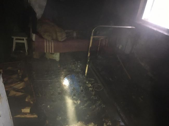Згоріли меблі і домашні речі: на Рівненщині горів житловий будинок