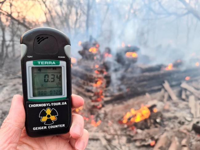 У Чорнобильській зоні пожежу вдалося загасити: рівень радіації у нормі