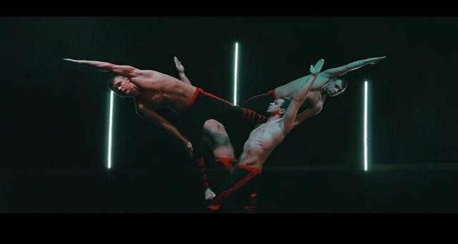 Гімнасти з Рівненщини зняли ефектне відео зі складними трюками