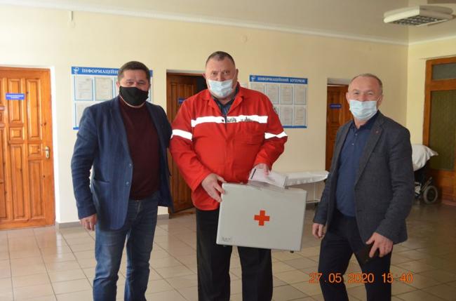 На Рівненщині підстанція екстреної медичної допомоги отримала апарат ШВЛ