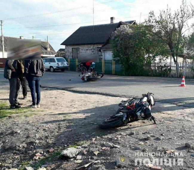На Рівненщині в ДТП зіткнулися два мотоцикли: один з водіїв був п`яним (ФОТО)