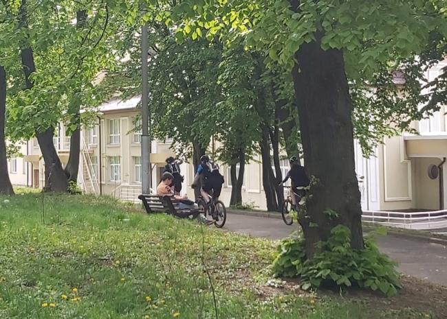 У рівненському парку Шевченка громадський порядок контролює велопатруль (ФОТО)
