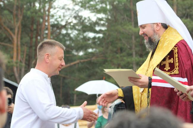 За підтримку української церкви Митрополит Епіфаній нагородив орденом Віктора Шакирзяна