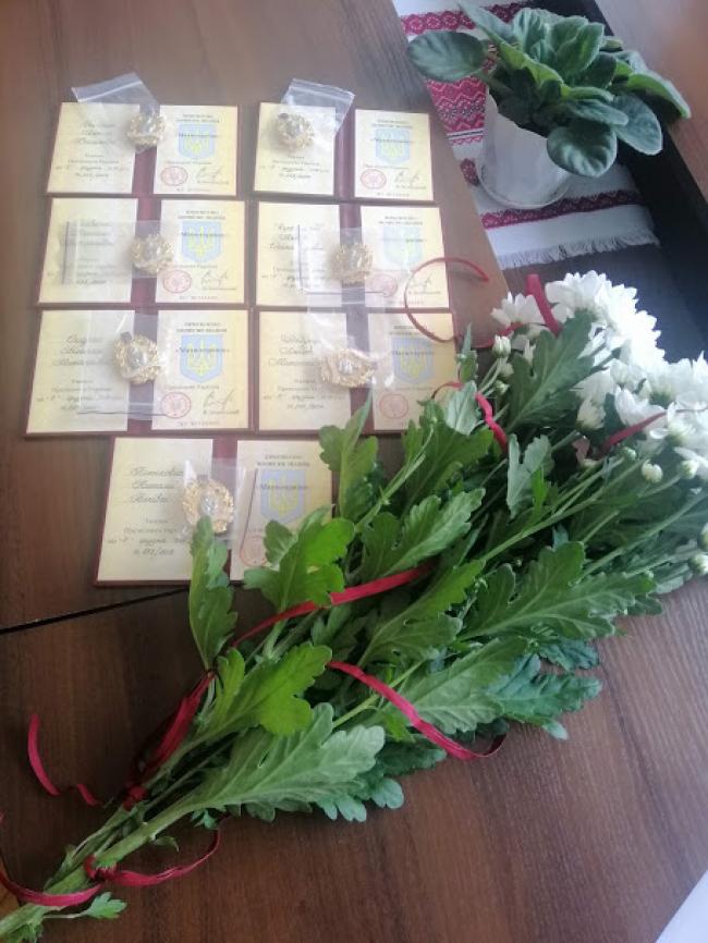 На Рівненщині сім жінок отримали звання "Мати-героїня"