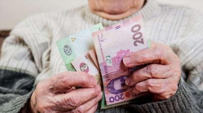 Питали за пір`я та горіхи, а забрали гроші: на Рівненщині обікрали пенсіонерку