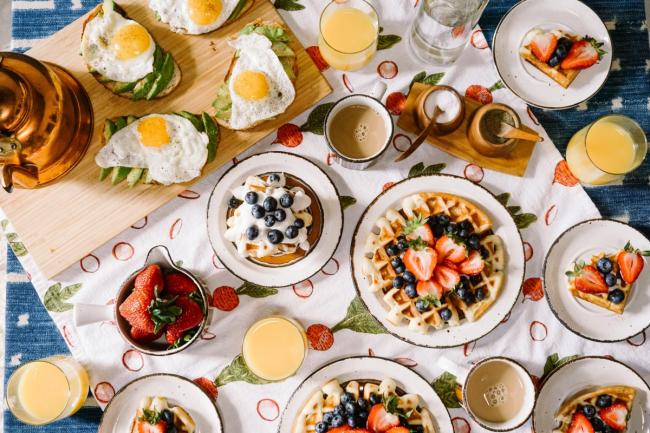 Поради нутриціолога: три рецепти корисних сніданків для енергійного дня