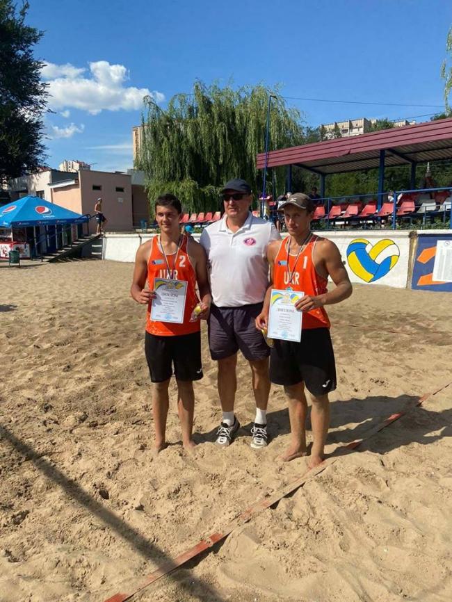 Юнак із Рівненщини став срібним призером змагань із пляжного волейболу