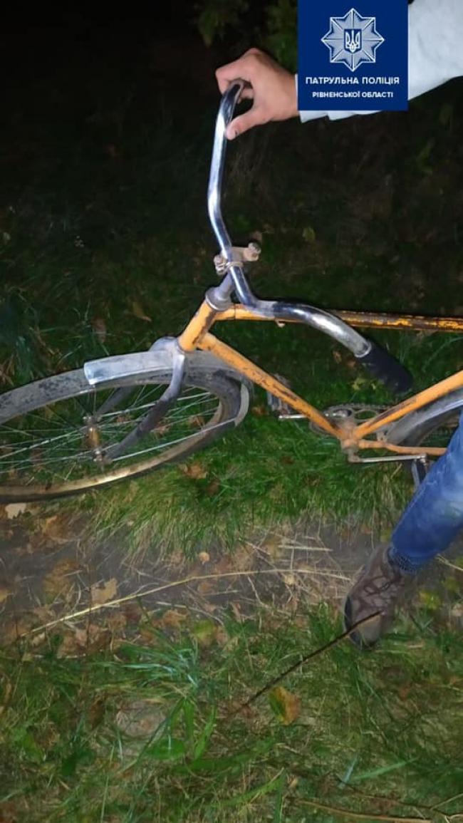 На Рівненщині чоловік викрав велосипед та втікав від патрульних