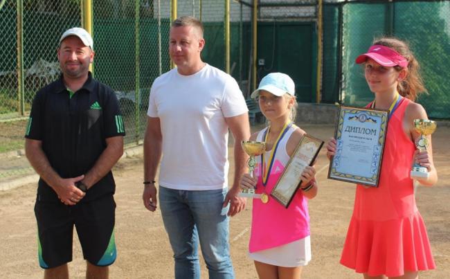 Великий теніс малих чемпіонів: «Рівне Разом» підтримала змагання юних спортсменів 