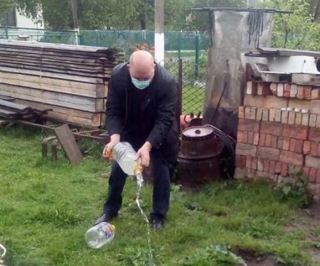 За виготовлення і зберігання самогону оштрафували 30 жителів Костопільщини