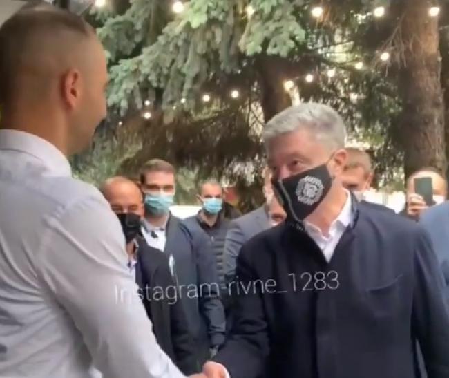 У Рівне приїхав екс-президент України (ВІДЕО)