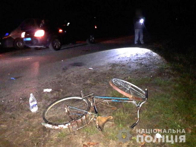На Рівненщині 15-річний мотоцикліст збив велосипедиста