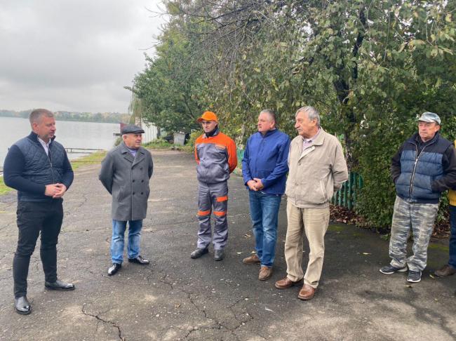 Рівненські рятувальники скаржаться на забрудненість Басівкутського озера