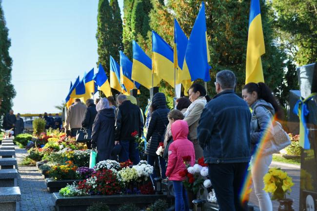 У Рівному вшанували пам`ять Героїв, які захищали Україну