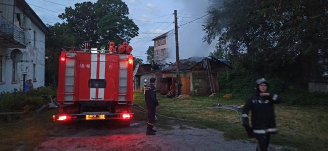 У селі на Рівненщині згоріла прибудова та дах житлового будинку