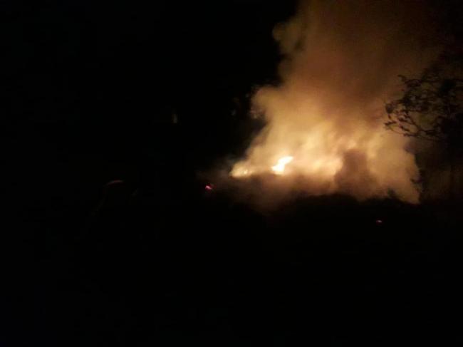 У селі на Рівненщині вогонь знищив 80 тюків соломи