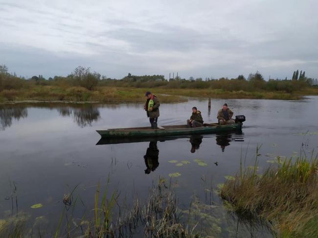 З квадрокоптером та на човнах: у поліських болотах шукають грибника (+ФОТО)