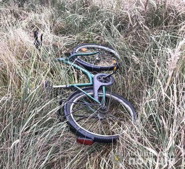 На Рівненщині пенсіонер викрав велосипед і заховав у траві