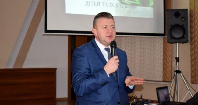 На Рівненщині звільнили директора комунального закладу, який переміг на виборах селищного голови