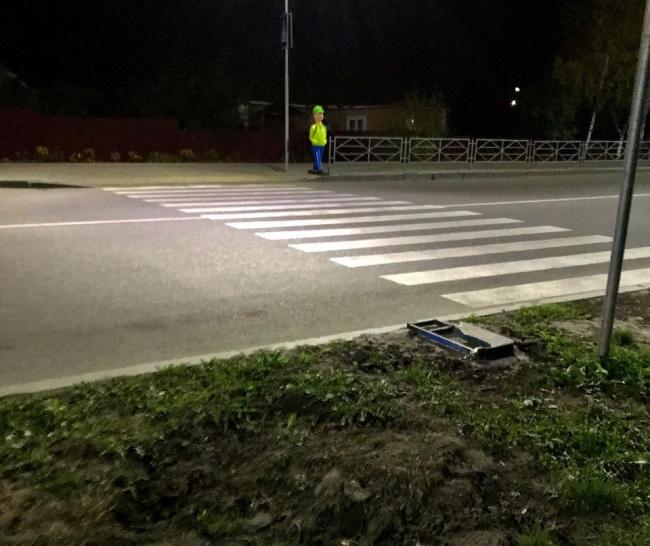 У Дубно вандали вкрали фігуру хлопчика біля пішохідного переходу (ФОТОФАКТ)