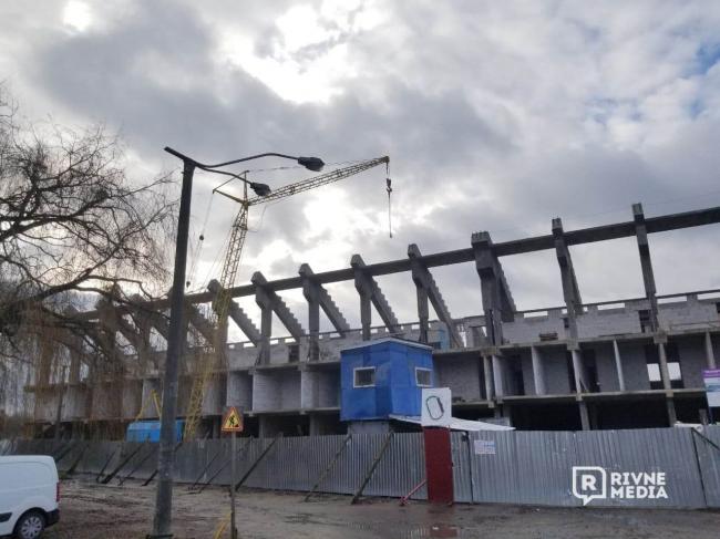 «Краще було б збудувати новий стадіон», – мер Рівного про реконструкцію «Авангарду»