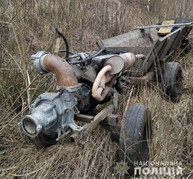 Рейд бурштиновими "клондайками": на півночі Рівненщини вилучили мотопомпи та інше обладнання для промислу (ФОТО)