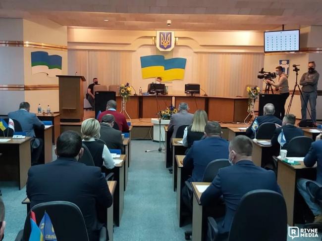 На сесію Рівнеради приїхала народна депутатка України