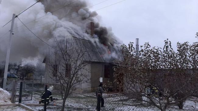 У Рівненському районі сталась пожежа: горів житловий будинок (ФОТО)