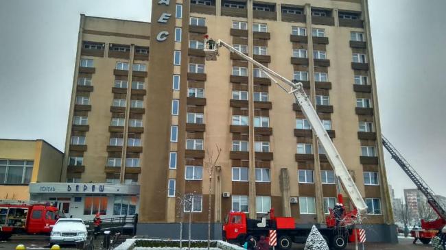 Пожежа у готелі: у Вараші медики та рятувальники провели тренування