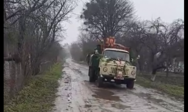 У селі на Рівненщині колядники їздили на вантажівці (ВІДЕО)