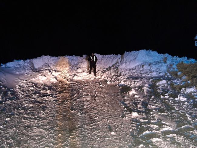 Снігові замети сягають двох і більше метрів: на Рівненщині досі діє обмеження для руху автомобілів 