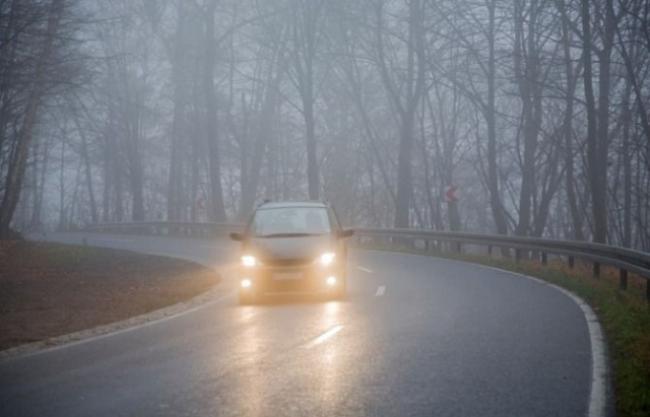 На Рівненщині через туман і ожеледицю оголосили штормове попередження