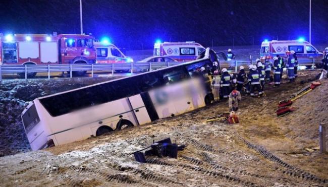 У Польщі автобус з українцями потрапив у аварію: є загиблі