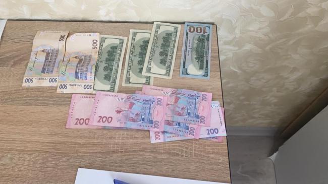 Інвалідність за гроші: на Рівненщині керівника медико-соціальної комісії підозрюють у хабарництві