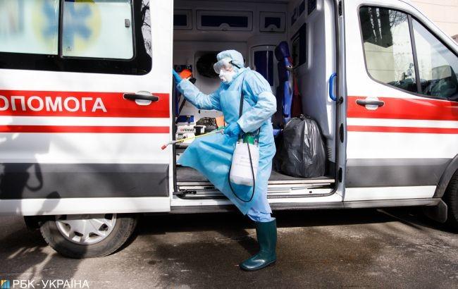 На Рівненщині медики "швидкої" за добу госпіталізували 47 осіб з підозрою на covid-19