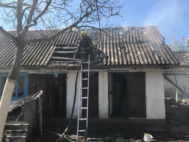 У Костополі від пожежі врятували три будівлі