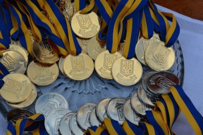 У Рівненській громаді майже сотня школярів претендують на "золоту" медаль