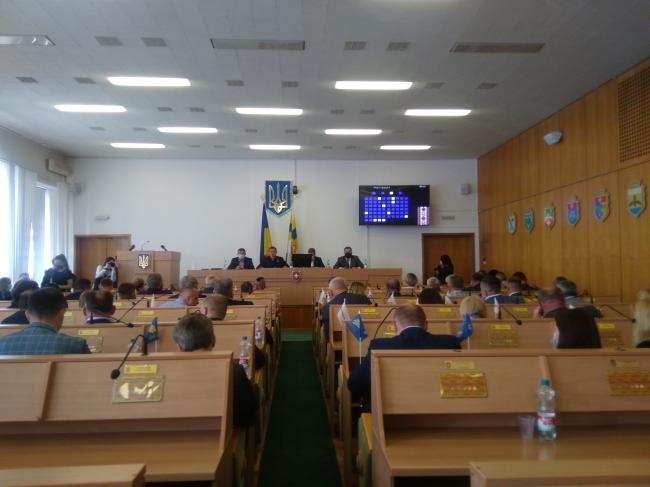 Депутати Рівнеоблради зібрались на четверту сесію