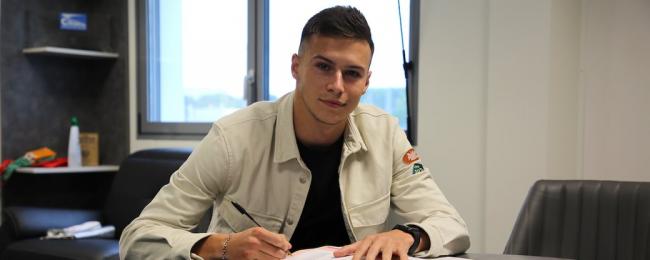 Футболіст із Рівненщини підписав контракт із французьким клубом