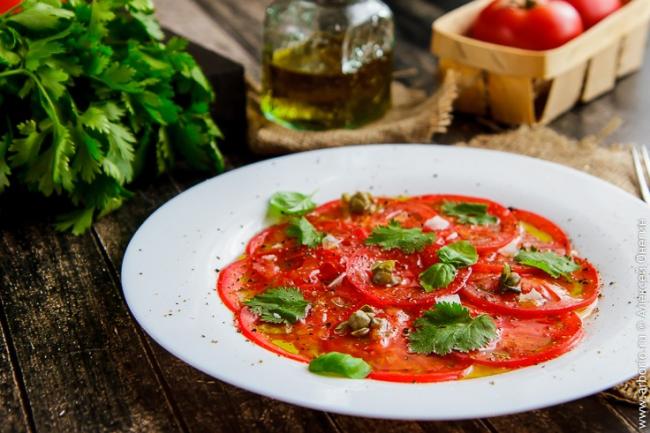 Карпачо з помідорів: смачна та швидка у приготуванні страва
