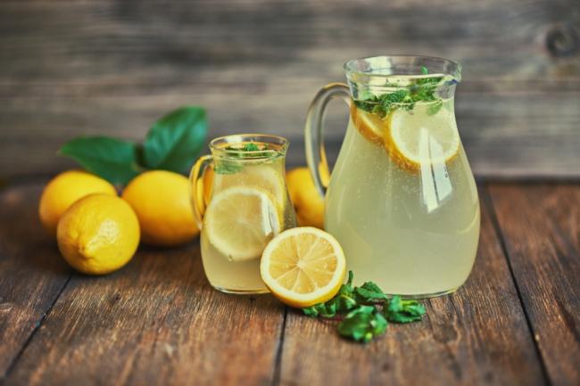 Як і з чого приготувати домашній лимонад: рецепти