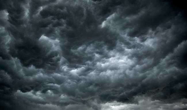 Насувається негода: на Рівненщині оголосили штормове попередження