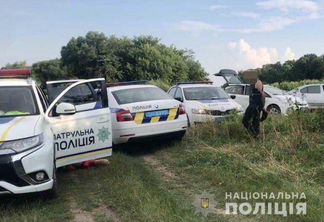 Могли викинути по дорозі: на Рівненщині поліція шукає 800 тисяч гривень, які відібрали у львівських підприємців