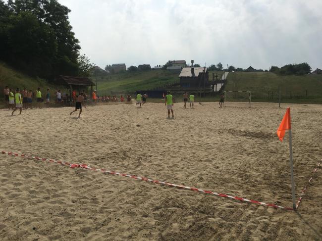 У громаді на Рівненщині відбувся турнір з пляжного футболу